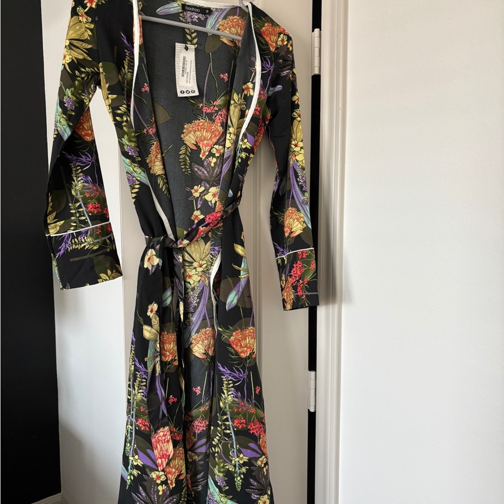 Zara Gray Floral Top